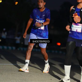 Runner Photo 7395934