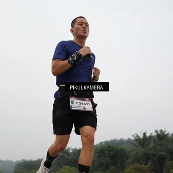 Runner Photo 7395946