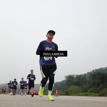 Runner Photo 7395949