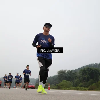 Runner Photo 7395964