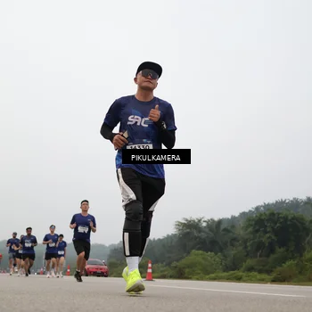 Runner Photo 7395965