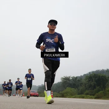 Runner Photo 7395977