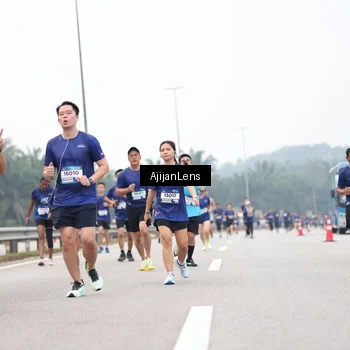 Runner Photo 7395980