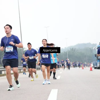Runner Photo 7395993