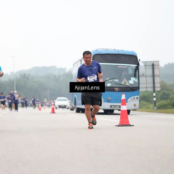 Runner Photo 7396004