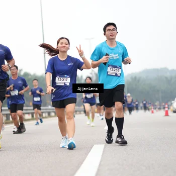 Runner Photo 7396009