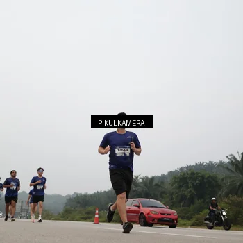 Runner Photo 7396011