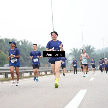 Runner Photo 7396022