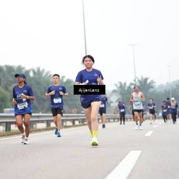 Runner Photo 7396024