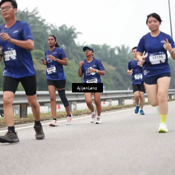 Runner Photo 7396040