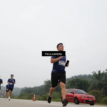 Runner Photo 7396042