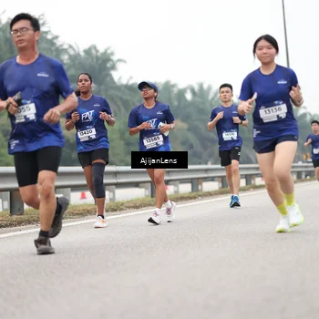 Runner Photo 7396043