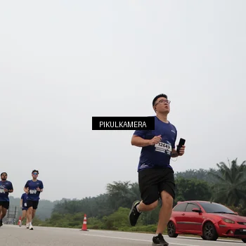 Runner Photo 7396055