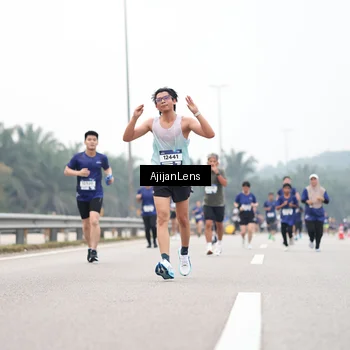 Runner Photo 7396061