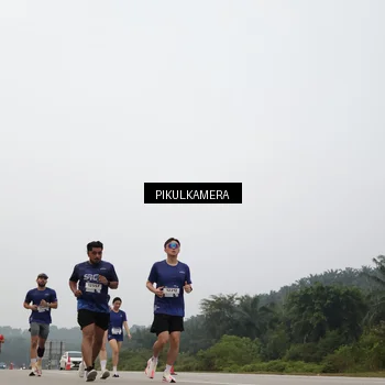 Runner Photo 7396062