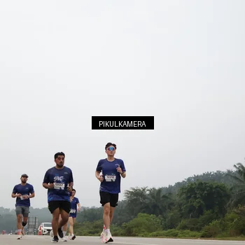 Runner Photo 7396072
