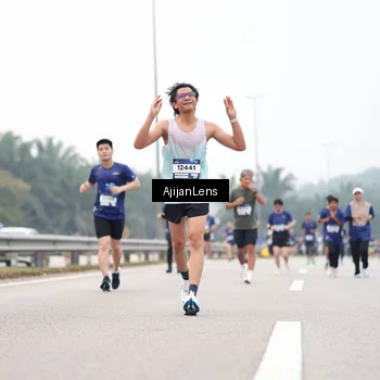 Runner Photo 7396077
