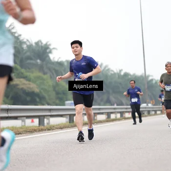 Runner Photo 7396078
