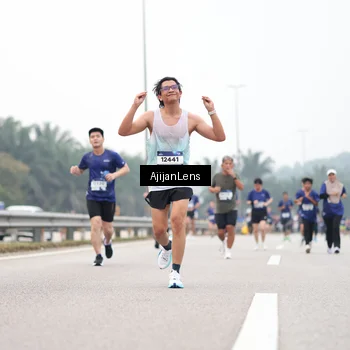 Runner Photo 7396083