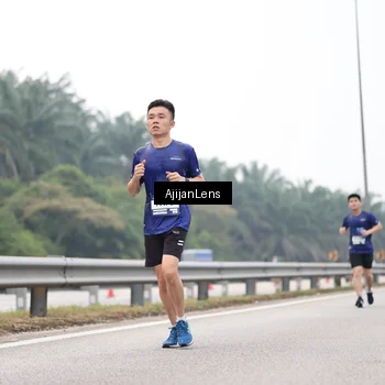 Runner Photo 7396084