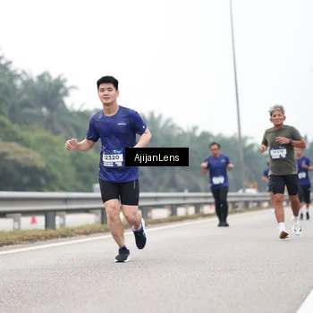 Runner Photo 7396087