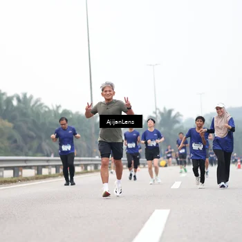 Runner Photo 7396091