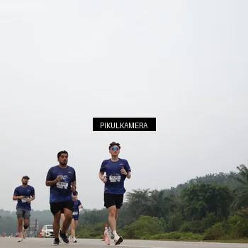 Runner Photo 7396092