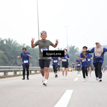 Runner Photo 7396095