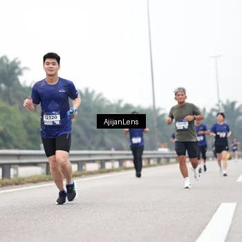 Runner Photo 7396096