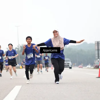 Runner Photo 7396110