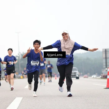 Runner Photo 7396119