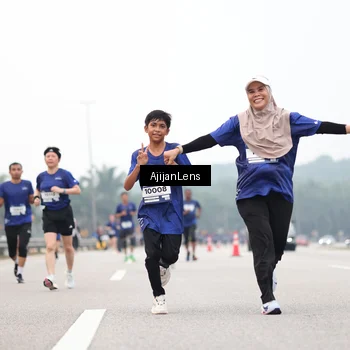 Runner Photo 7396130