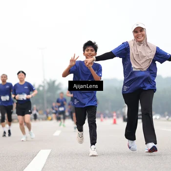 Runner Photo 7396131