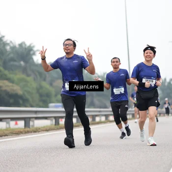 Runner Photo 7396145