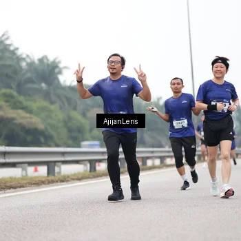 Runner Photo 7396152
