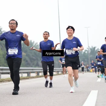 Runner Photo 7396157