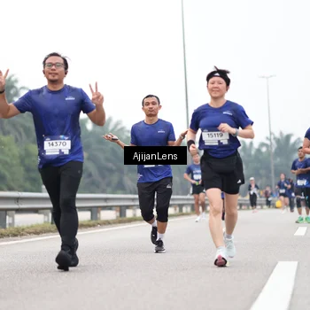 Runner Photo 7396163