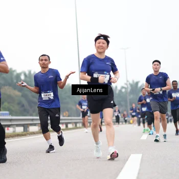 Runner Photo 7396168