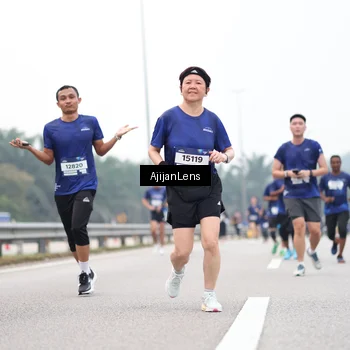 Runner Photo 7396171