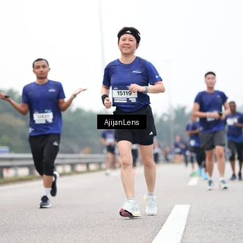 Runner Photo 7396181