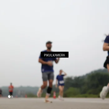 Runner Photo 7396195