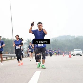 Runner Photo 7396227