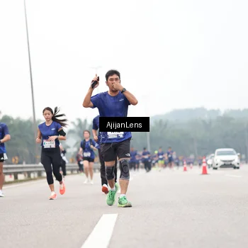 Runner Photo 7396229