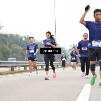 Runner Photo 7396249