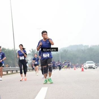 Runner Photo 7396257