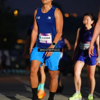 Runner Photo 7396258