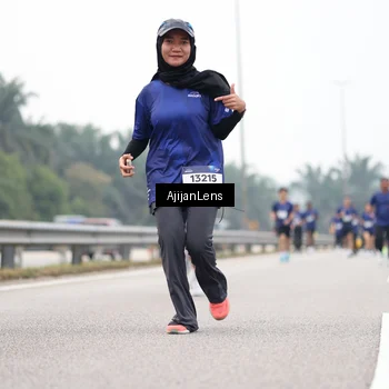 Runner Photo 7396281