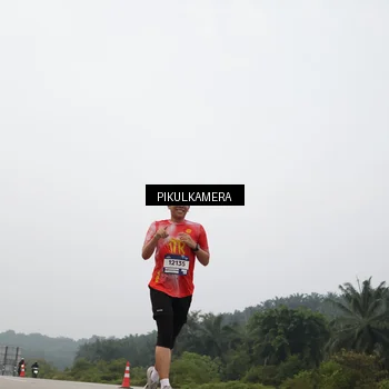 Runner Photo 7396290