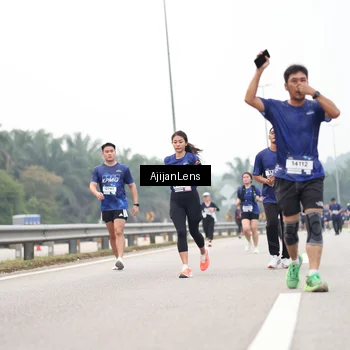 Runner Photo 7396292