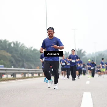 Runner Photo 7396297
